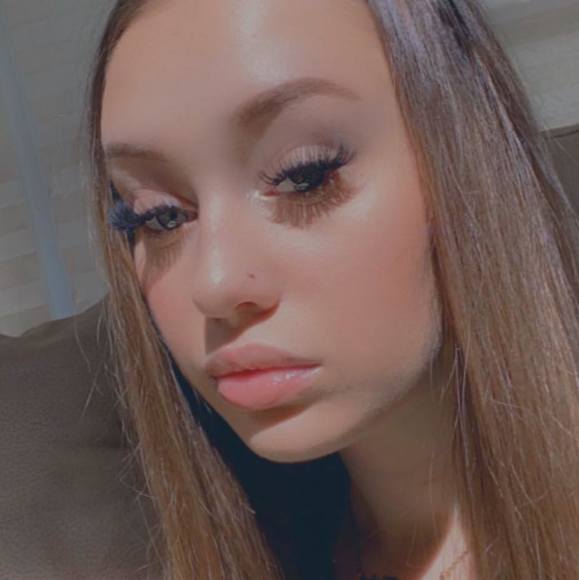 Meet your Posher, Bella - Picture 1 of 1